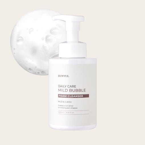 ProtoClinical k-beauty EUNYUL Daily Care Mild Bubble Foam Cleanser 500ml single upright bubble foam cleanser bottle centered on a light background.