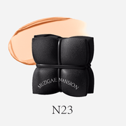 ProtoClinical k-beauty MUZIGAE MANSION Sleek Matt Cushion(15g+15g Refill Included) single square cushion compact with a dark center and pale side bands on a white background
