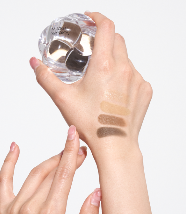 ProtoClinical k-beauty peach beauty product silhouette on a pale background with soft blue side accents.