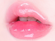 ProtoClinical k-beauty [MACQUEEN New York] Dewy Water Glow Lip Tint 3.5g (9 Color) single pink-mauve lip tint swatch in a rounded square shape on a pale pink and mint background