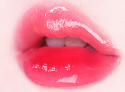 ProtoClinical k-beauty [MACQUEEN New York] Dewy Water Glow Lip Tint 3.5g (9 Color) single hot pink lip tint swatch in a rounded teardrop shape on a pale blue and mint background