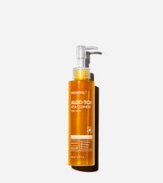 ProtoClinical k-beauty MEDIPEEL Algo-Tox Vita Cleanser 150ml single upright beige cleanser bottle centered on a light blue and white background.