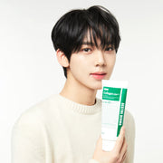 ProtoClinical k-beauty MEDIPEEL Green Cica Collagen Clear 2.0 300ml in a single upright beige bottle with a dark cap on a white background with pale green side panels