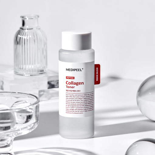 ProtoClinical k-beauty MEDIPEEL Red Lacto Collagen Soothing Essence Toner 200ml single toner bottle packaging on a clean white background