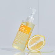 ProtoClinical k-beauty MEDIPEEL Vitamin Deep-Tox Cleansing Oil 200ml single upright pale yellow cleansing oil bottle on a light blue background.