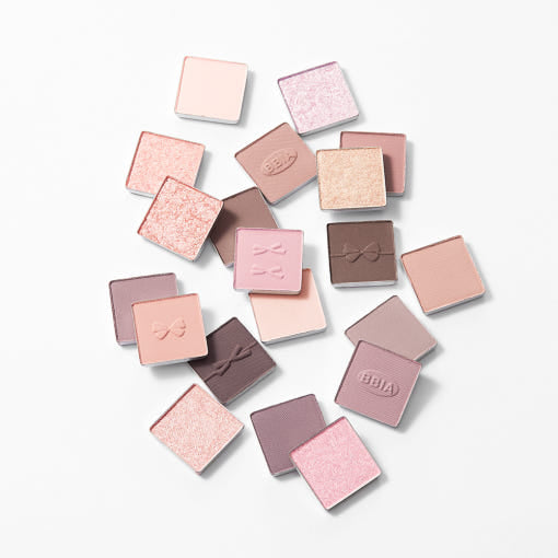 BBIA Essential Eye Palette 8.5g by ProtoClinical displayed in a close product packshot on a white background, highlighting the eyeshadow palette case for a k-beauty makeup routine.
