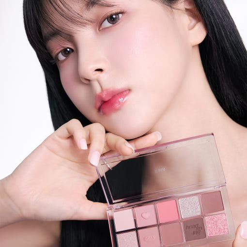 BBIA Essential Eye Palette 8.5g by ProtoClinical presented in front-facing palette packaging on a clean white background, highlighting the compact design for a k-beauty eye makeup routine.