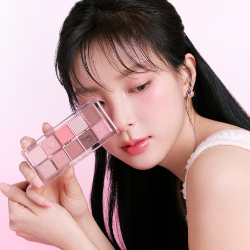 BBIA Essential Eye Palette 8.5g by ProtoClinical shown in a clean product packshot on a white background, highlighting the branded eyeshadow compact for a k-beauty routine.