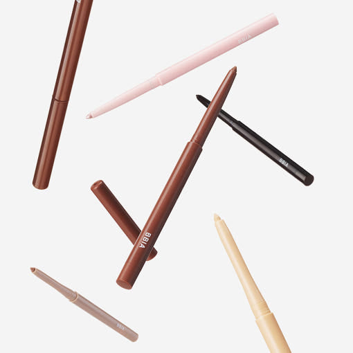 ProtoClinical k-beauty BBIA Last Auto Gel Eyeliner 0.3g with a slim gray eyeliner pencil and matching swatch strokes angled across a clean white background