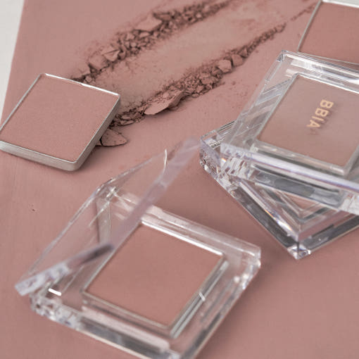 ProtoClinical k-beauty BBIA Ready To Wear Eye Shadow 3g two upright neutral-toned rectangular eye shadow packages side by side on a pale background