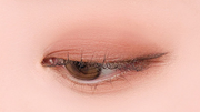 ProtoClinical k-beauty BBIA Ready To Wear Eye Shadow 3g warm brown eye shadow swatch centered on a soft pink background