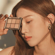 ProtoClinical k-beauty Dinto Blur-Finish Shadow 5.4g #701 Jane Austen close-up eyeshadow palette with warm brown and rose-beige shades on a light background