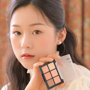 ProtoClinical k-beauty Dinto Blur-Finish Shadow 5.4g #706 George Eliot close-up eyeshadow palette with peach-brown shades on a light background
