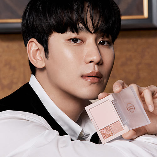 ProtoClinical k-beauty Dinto Cheek&Eye Multi-Use Palette 6.5g (3color) single centered cheek-and-eye palette packshot in a square crop on a light background