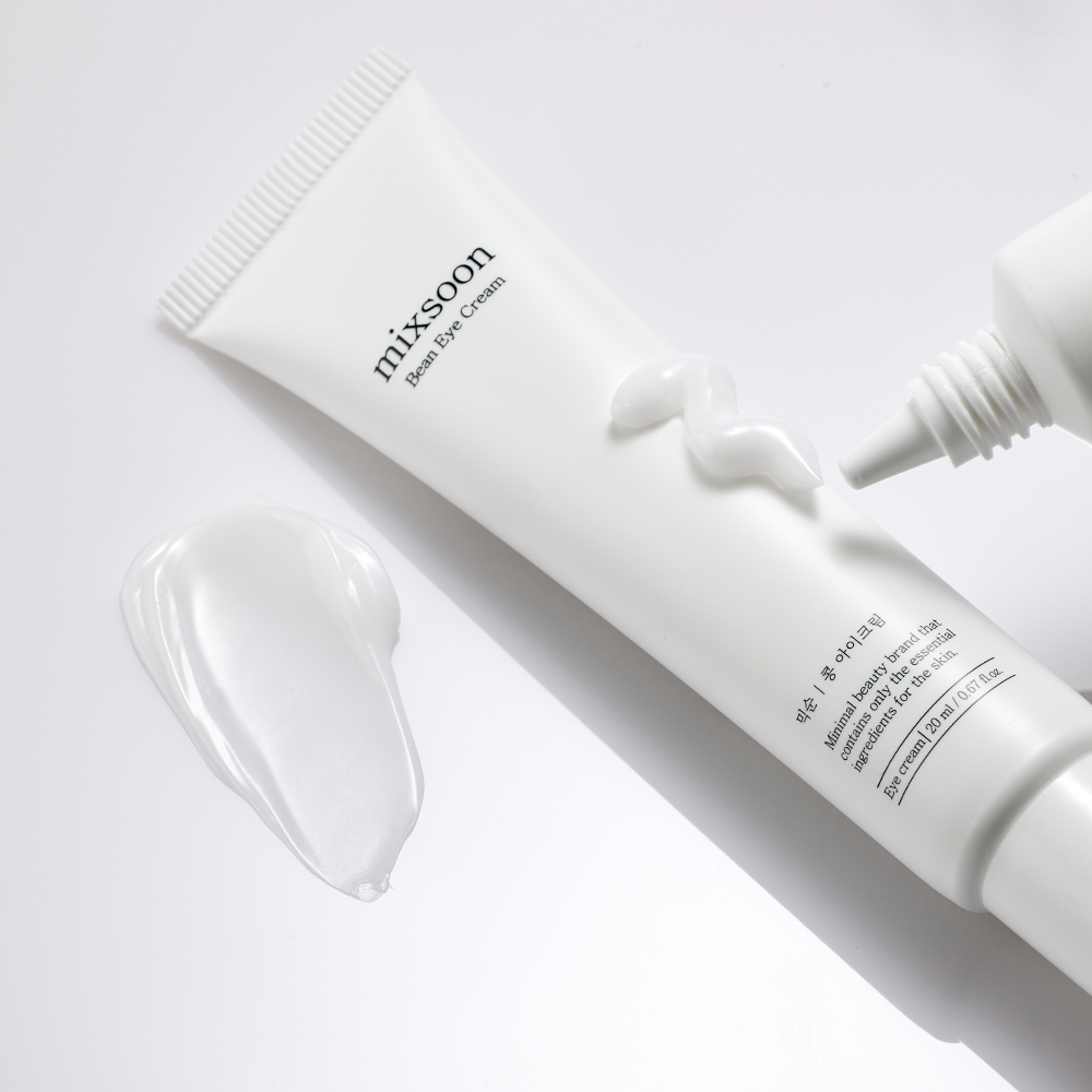 ProtoClinical k-beauty beauty product graphic on a light background.