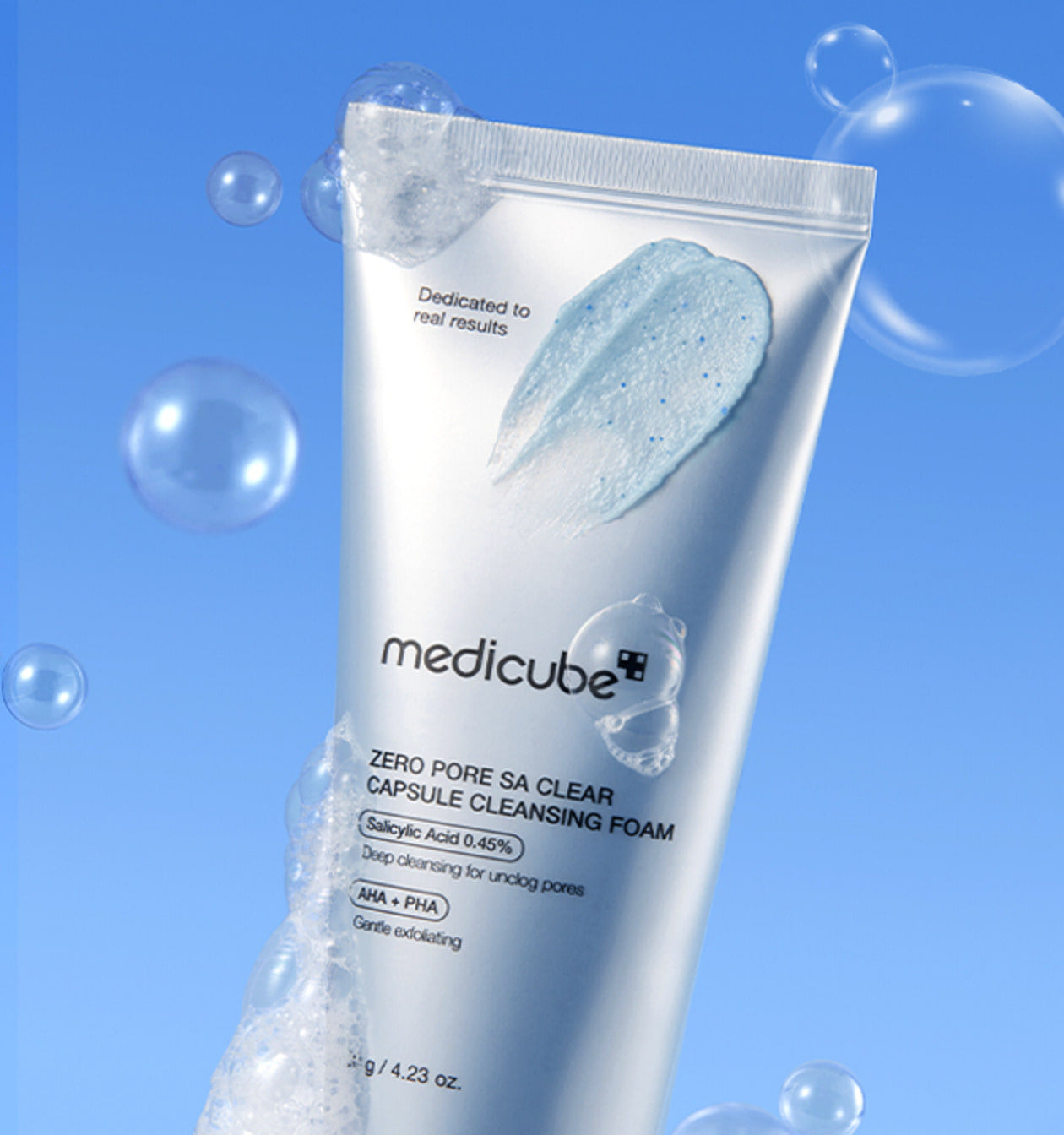 ProtoClinical k-beauty MEDICUBE: Zero Pore Capsule Cleansing Foam (120g), single upright pale blue cleansing foam tube on a white background.