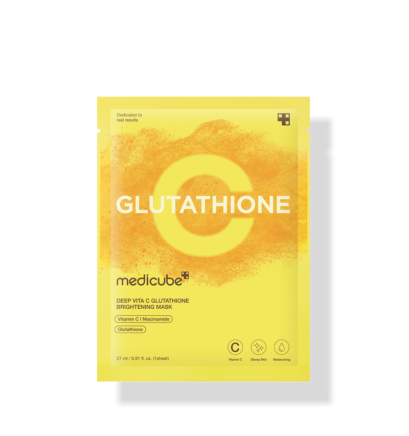 ProtoClinical k-beauty MEDICUBE: Deep Vita C Glutathione Brightening Mask (27 x 5Units) single mask packet shown upright on a light background