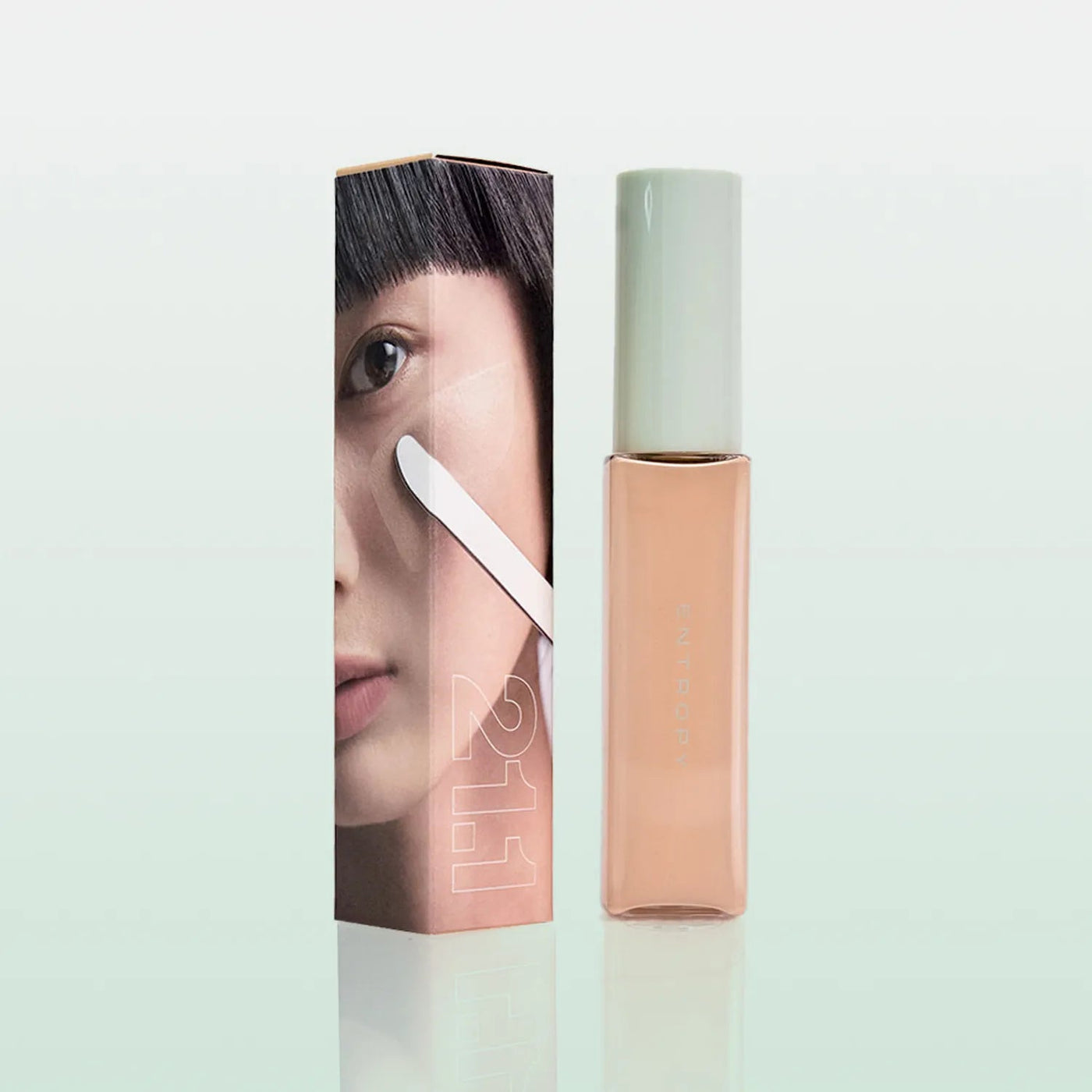 ProtoClinical k-beauty square beauty product photo on a white background.