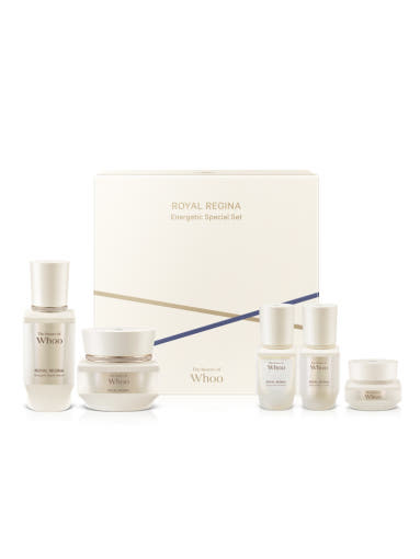 ProtoClinical k-beauty slim beige cosmetic product on a light background.