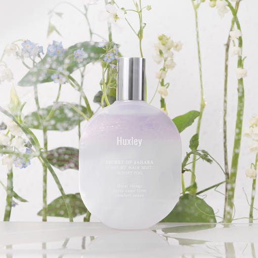 ProtoClinical k-beauty cosmetic product set on a light background.