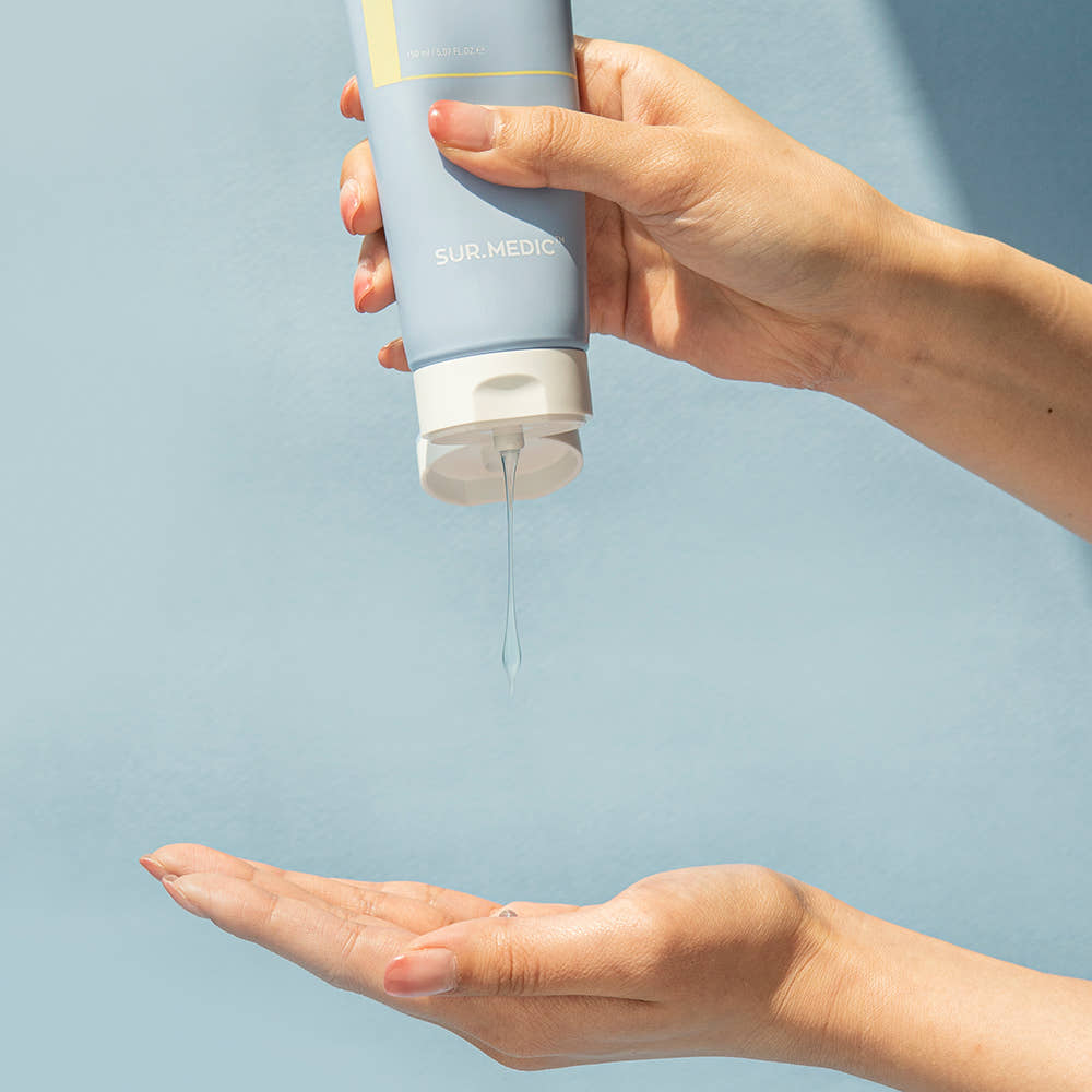 ProtoClinical k-beauty NEOGEN Azulene Soothing PH Cleanser 150ml pale blue cleanser tube standing upright on a light background with a warm beige cap