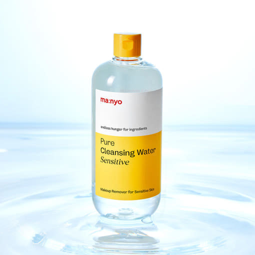ProtoClinical k-beauty [MANYO FACTORY] Pure Cleansing Water Sensitive 500ml single upright pale green cleansing water bottle on a light blue and white background.