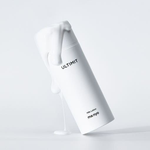 ProtoClinical k-beauty pale gray beauty visual on a light background.