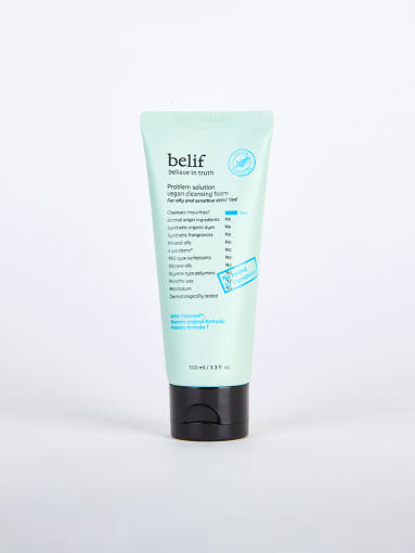 ProtoClinical k-beauty belif Problem Solution Vegan Cleansing Foam 100ml single upright cleansing foam tube in soft aqua packaging on a light background.