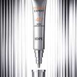 ProtoClinical k-beauty IOPE Vitamin C Expert 40% Mask Concentrate 15g slim gray package on a dark gray and pale pink background