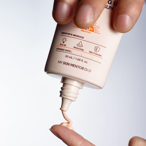 ProtoClinical k-beauty Dr.G Brightening Up Moisture Sun SPF50+ PA++++ 50ml single sunscreen tube centered on a light background.