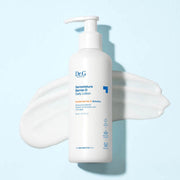 ProtoClinical k-beauty Dr.G Dermoisture Barrier.D Daily Lotion 200ml shown as a pale blue product close-up with a darker vertical center and soft beige side tones.