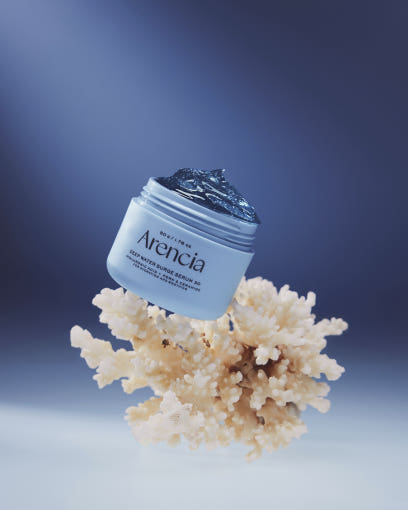 ProtoClinical k-beauty Arencia Deep Water Surge Overnight Serum 30 50g single upright teal serum bottle centered on a dark navy background with soft pale shading
