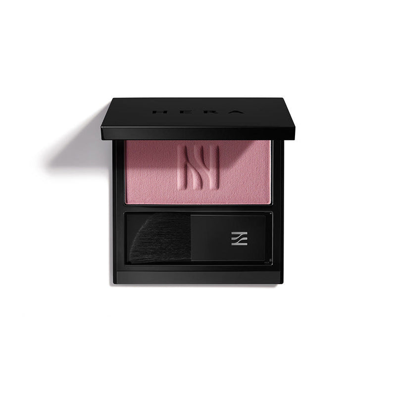 ProtoClinical k-beauty HERA Sensual Powder Matte Liquid 5g lip packaging graphic with a deep mauve center and pale side accents on a light background.
