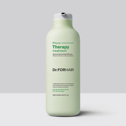 ProtoClinical k-beauty Dr.FORHAIR Phyto Therapy Treatment 500ml single upright pale olive treatment bottle centered on a white background