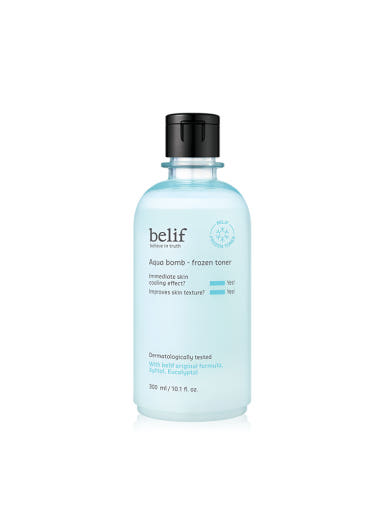 ProtoClinical k-beauty beauty product on a light background.