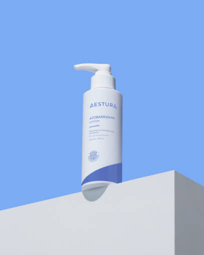 ProtoClinical k-beauty AESTURA ATOBARRIER 365 LOTION 150ml single upright pale blue lotion bottle centered on a clean white background