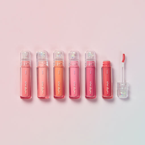ProtoClinical k-beauty ETUDE Overglowy Gloss #Sarr Sweeties 3g square product detail graphic with pink center tones, blue and yellow color blocks, and a pastel background