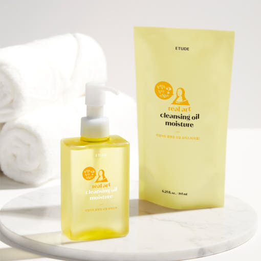 ProtoClinical k-beauty ETUDE Real Art Cleansing Oil Moisture & Refill 185ml+185ml two upright cleansing oil items side by side on a pale yellow and lavender background.