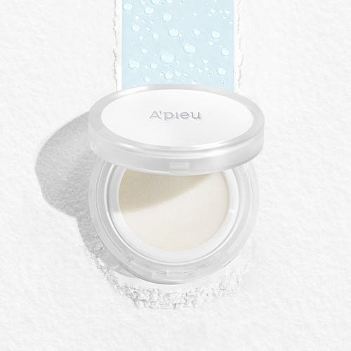 ProtoClinical k-beauty A'pieu Waterlock Finisher 13g single round compact case centered on a light background