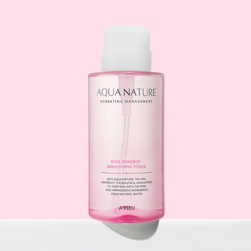 ProtoClinical k-beauty A'pieu Aqua Nature Rose Dew Drop Brightening Toner 500ml single upright pink toner bottle centered on a pale blush background