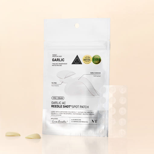 ProtoClinical k-beauty beauty product on a light background.