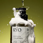 ProtoClinical k-beauty Ryo Root:Gen For Women Hair Loss Care Shampoo 515ml single upright shampoo bottle with a dark pump and pale green sides on an olive green background