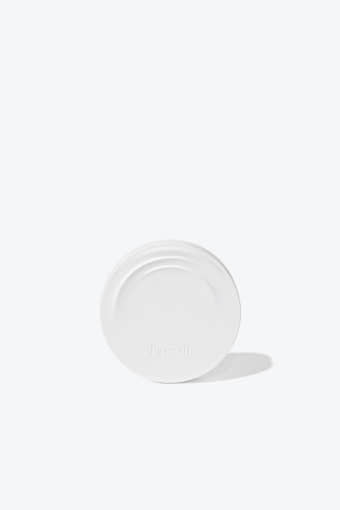ProtoClinical k-beauty Parnell Cicamanu Serum Cushion SPF45 PA++ 15g (3colors) warm beige cosmetic package in an upright layout with pale blue side accents on a light background