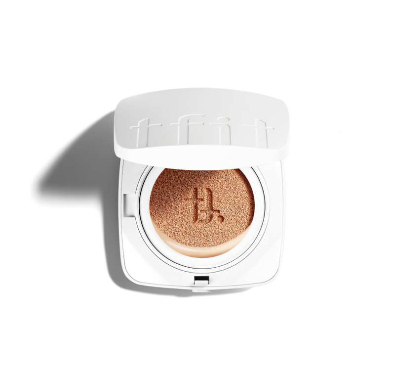 ProtoClinical k-beauty tfit Layering Fit Cover Cushion EX SPF50+ PA++++ 12g (5colors) single beige cushion compact centered on a pale mint and white background.