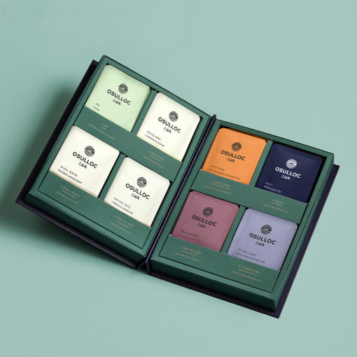 ProtoClinical k-beauty aqua beauty graphic with a dark horizontal center on a pale mint background.