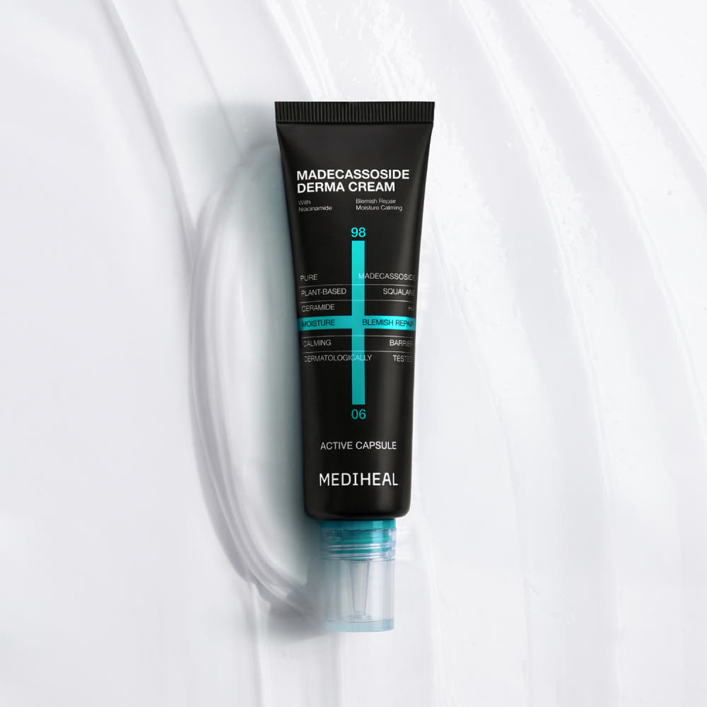 ProtoClinical k-beauty MEDIHEAL Madecassoside Derma Cream 50ml single upright gray cream tube centered on a white background with soft blue-gray side shading