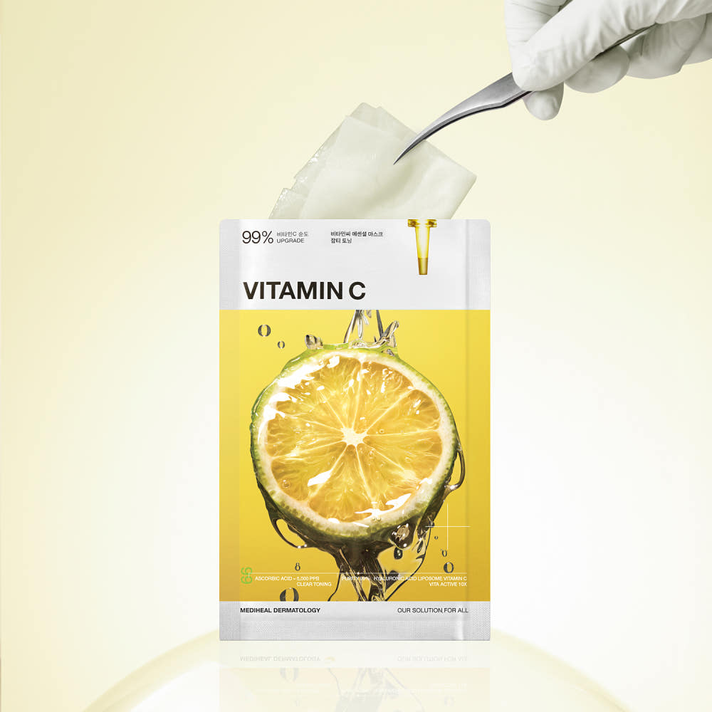 ProtoClinical k-beauty MEDIHEAL Vitamin C Essential Mask Clear Toning 24ml X 10ea single yellow mask pouch centered upright on a soft yellow background