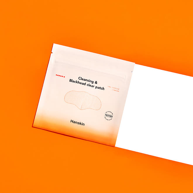 ProtoClinical k-beauty Hanskin Cleansing Blackhead Clear Patch 15ml X 7ea square patch detail graphic with warm beige panels and a dark accent strip