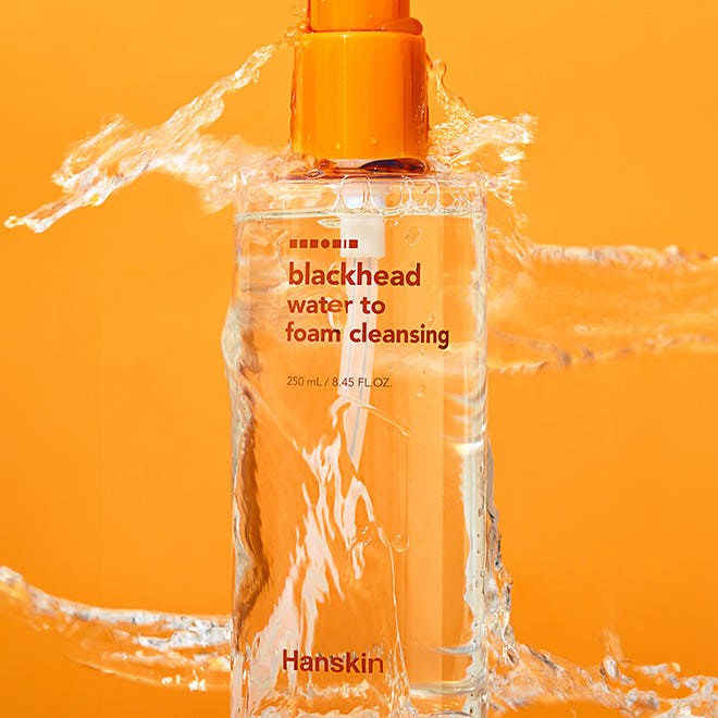 ProtoClinical k-beauty Hanskin Blackhead Water to Foam Cleansing 250ml shown as a single tall teal cleansing bottle