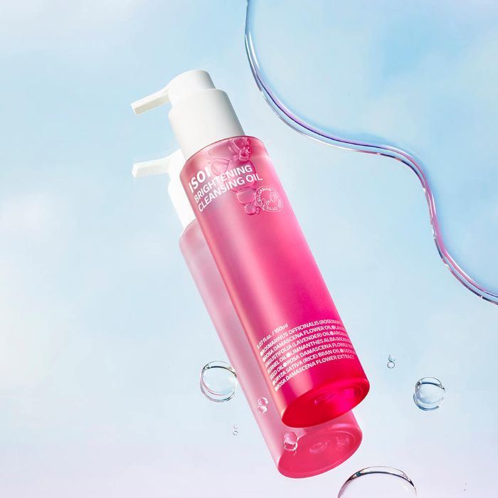 ProtoClinical k-beauty isoi Brightening Cleansing Oil 150ml in a pale blue and lavender bottle silhouette with a muted mauve vertical center on a light background